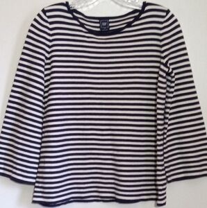Gap navy and white striped boat neck sweater with kimono sleeve women size XS
